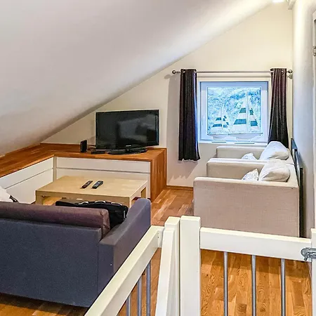 Gorgeous In Skjold With House Sea View Feriehus